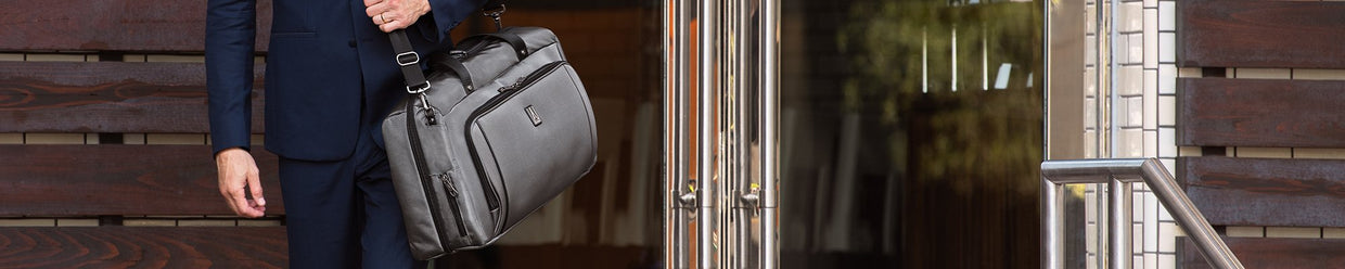 LUGGAGE TOTES / DUFFEL BAGS