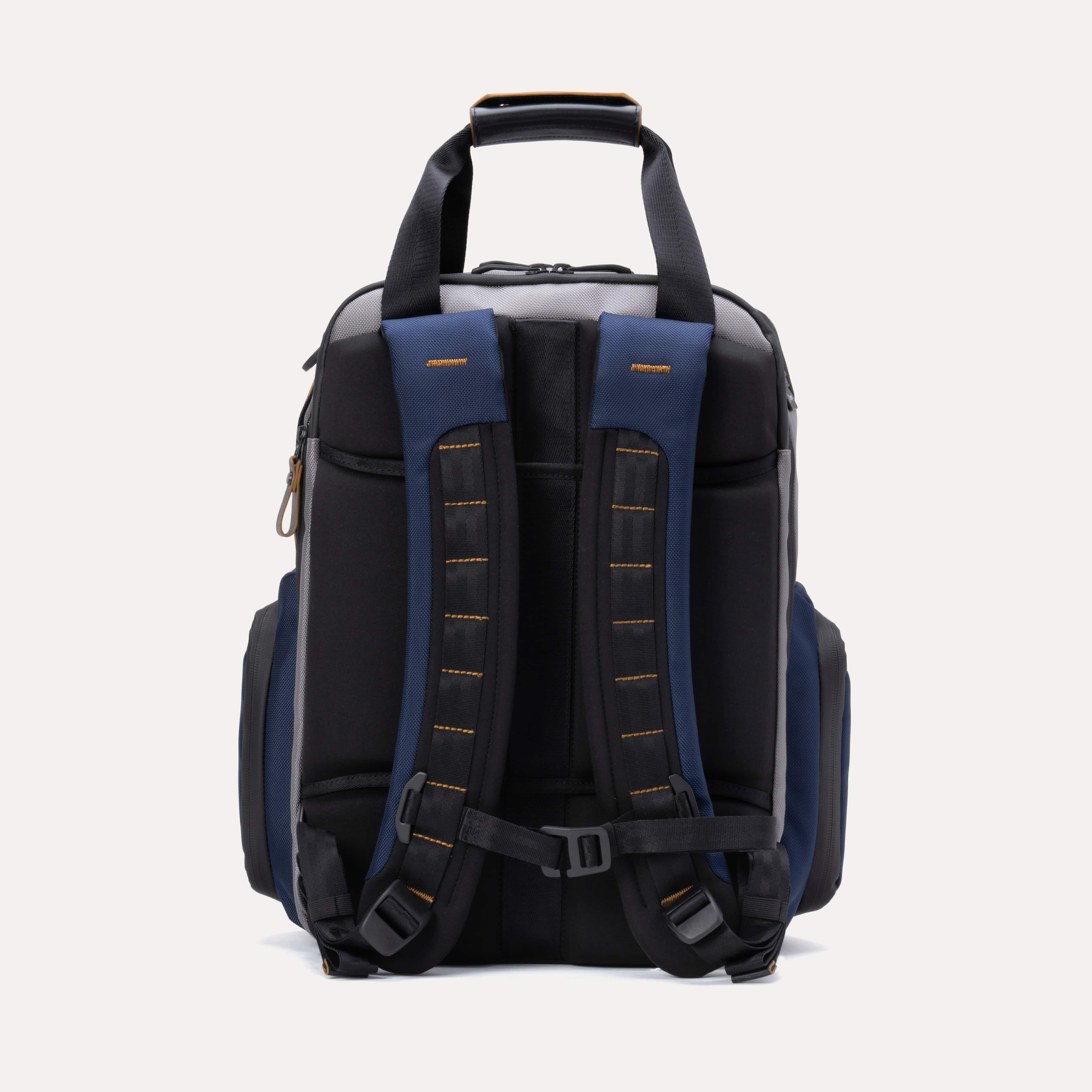 Travelpro® Altitude™ Medium Expandable Laptop Backpack 25-30L- Stellar Navy/Grey